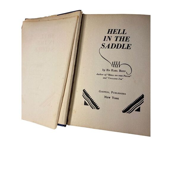 Lot Of 2 Hell In The Saddle Hondo Hardcover Paperback Books Western Fiction Nove - Picture 8 of 16